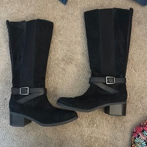 Moving sale . Make an offer. Clarks size 10 boots with zipper.